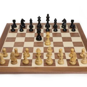 Schaakset German Knight Ebonised Schaakstukken + Schaakbord Walnoot / Esdoorn (zonder coördinaten) – Maat 6