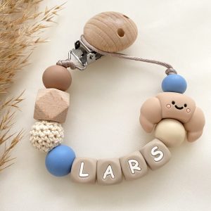 SPEENKOORD MET NAAM ‘LARS’ CROISSANT BLAUW
