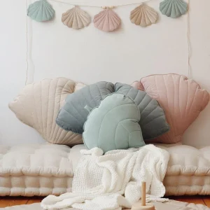 “Powder Mint” Velvet Leaf Pillow