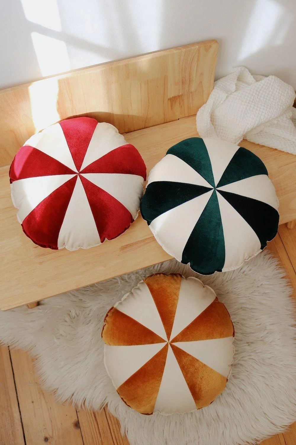 Set of any 3 Christmas Patchwork Pillow, holiday gift idea - Afbeelding 5