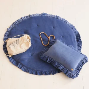 Soft Velvet Mat with Frill “Sapphire”