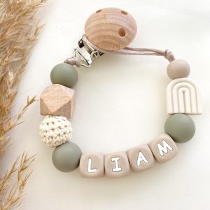 SPEENKOORD MET NAAM ‘LIAM’ REGENBOOG GROEN
